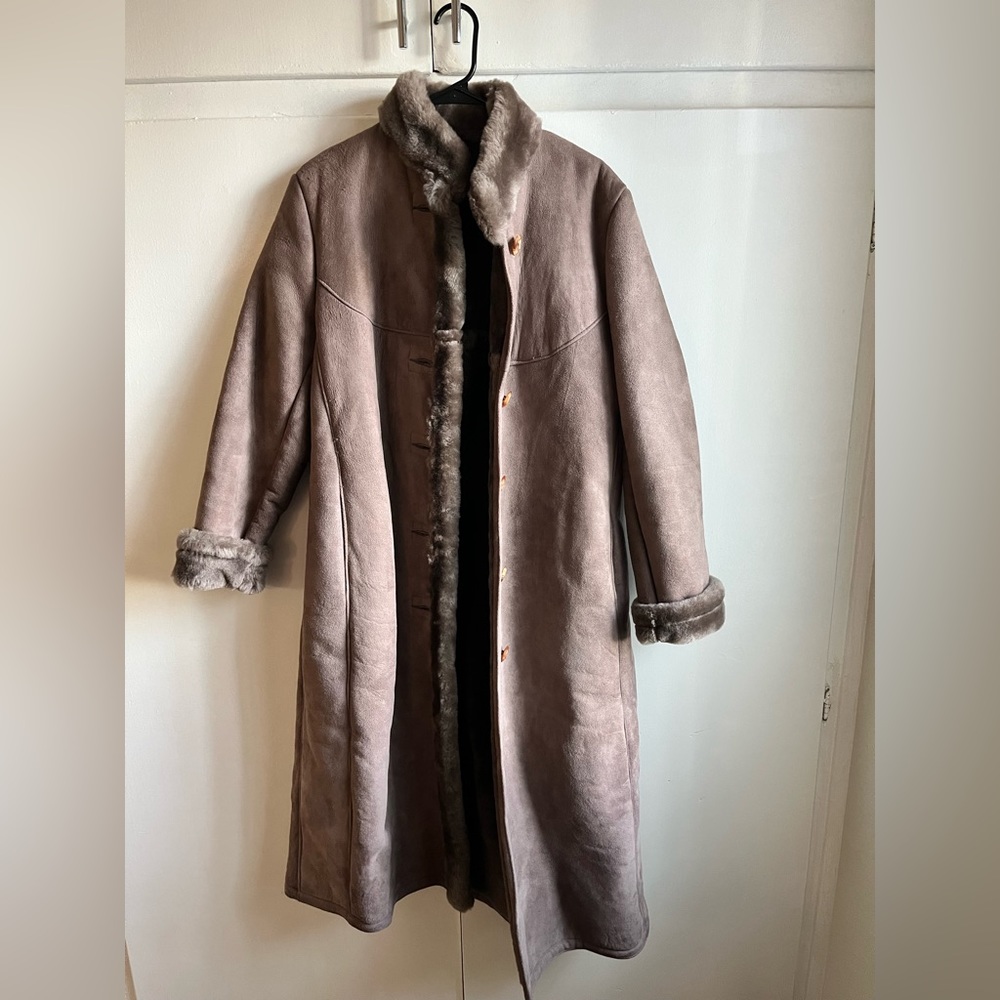 Incredible vintage fur coat